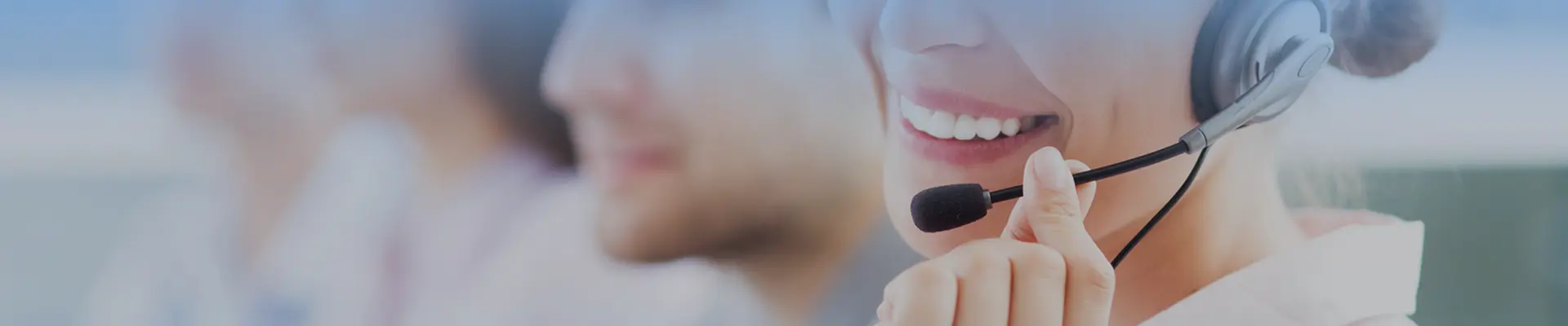 Liên hệ với chúng tôi